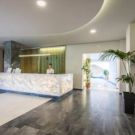 ホテル Exotica & By Zante Plaza 4*